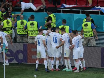 Tschechien steht nach dem überraschenden Sieg gegen die Niederlande im Viertelfinale. Foto: -/PA Wire/dpa Tschechien steht nach dem überraschenden Sieg gegen die Niederlande im Viertelfinale. Foto: -/PA Wire/dpa