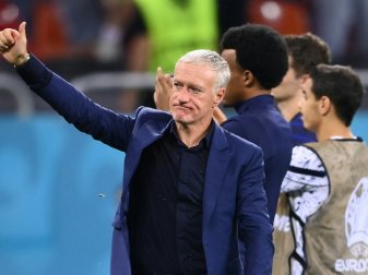 Nach EM-Aus: Wohl keine Konsequenzen für Deschamps Nach EM-Aus: Wohl keine Konsequenzen für Deschamps