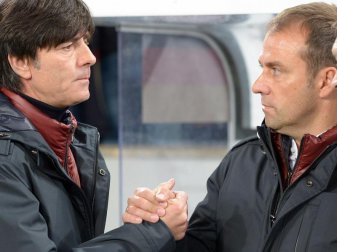 Übergibt das Bundestrainer-Amt an Hansi Flick (r): Joachim Löw. Foto: Federico Gambarini/dpa Übergibt das Bundestrainer-Amt an Hansi Flick (r): Joachim Löw. Foto: Federico Gambarini/dpa