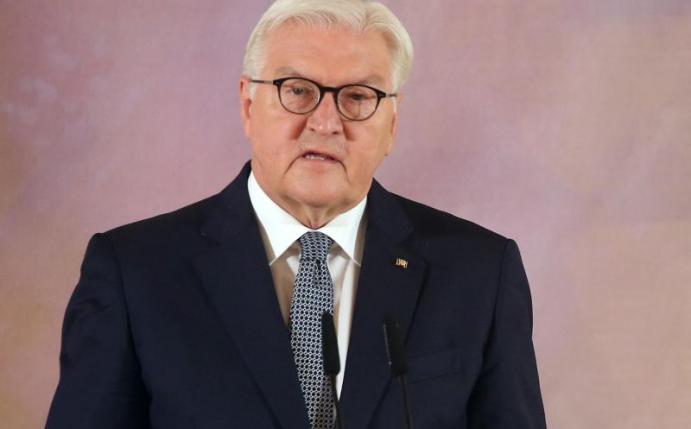 Hat nach dem EM-Aus der deutschen Nationalmannschaft aufmunternde Worte gefunden: Bundespräsident Frank-Walter Steinmeier. Foto: Wolfgang Kumm/dpa