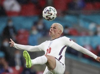 Der Engländer Phil Foden hat sich die Haare blondiert. Foto: Carl Recine/Reuters Pool/AP/dpa Der Engländer Phil Foden hat sich die Haare blondiert. Foto: Carl Recine/Reuters Pool/AP/dpa