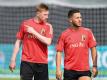 Belgiens Offensiv-Allrounder De Bruyne (l.) und Hazard 