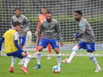 Kevin-Prince Boateng (r) kam in seine Heimatstadt zurück. Foto: Soeren Stache/dpa-Zentralbild/dpa Kevin-Prince Boateng (r) kam in seine Heimatstadt zurück. Foto: Soeren Stache/dpa-Zentralbild/dpa