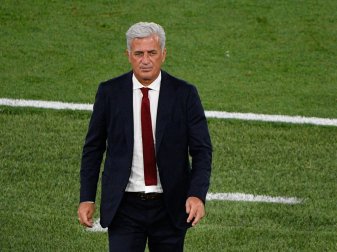 Vladimir Petkovic bleibt Nationaltrainer der Schweiz Vladimir Petkovic bleibt Nationaltrainer der Schweiz