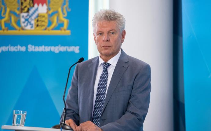 Dieter Reiter kritisiert UEFA wegen Zuschauerzahlen 