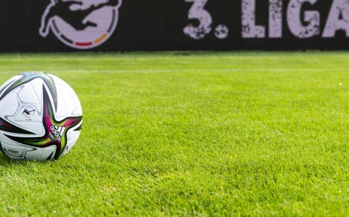 Der neue Spielball der 3. Liga wurde vorgestellt