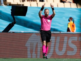 Björn Kuipers pfeift das EM-Finale Björn Kuipers pfeift das EM-Finale