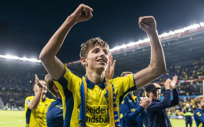 Jesper Lindström wechselt in die Bundesliga