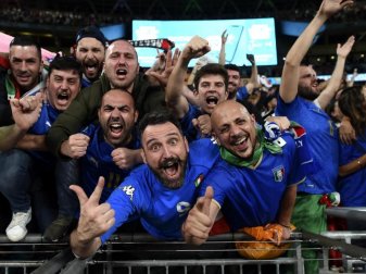 Italien gewinnt das Finale im Elfmeterschießen mit 3:2 und ist Fußball-Europameister. Foto: Paul Ellis/Pool AFP/AP/dpa Italien gewinnt das Finale im Elfmeterschießen mit 3:2 und ist Fußball-Europameister. Foto: Paul Ellis/Pool AFP/AP/dpa