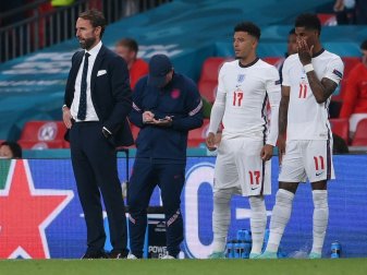 UEFA verurteilt Beleidigungen gegen England-Fehlschützen UEFA verurteilt Beleidigungen gegen England-Fehlschützen