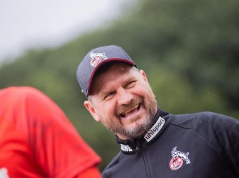 Vertraut auf die Eigenverantwortung seiner Spieler: Köln-Coach Steffen Baumgart. Foto: Rolf Vennenbernd/dpa Vertraut auf die Eigenverantwortung seiner Spieler: Köln-Coach Steffen Baumgart. Foto: Rolf Vennenbernd/dpa