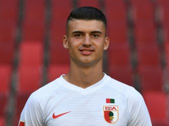 Jozo Stanic verlängert beim FC Augsburg bis 2024 Jozo Stanic verlängert beim FC Augsburg bis 2024