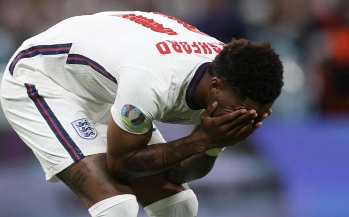 Wurde nach dem EM-Finale Opfer rassistischer Beleidigungen: Englands Marcus Rashford. Foto: Carl Recine/Pool Reuters/dpa