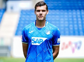 Geht auf Leihbasis zur SpVgg Greuther Fürth: Hoffenheims Justin Hoogma. Foto: Uwe Anspach/dpa Geht auf Leihbasis zur SpVgg Greuther Fürth: Hoffenheims Justin Hoogma. Foto: Uwe Anspach/dpa