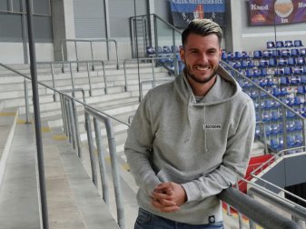 Robin Yalcin unterschreibt bei Zweitligist SC Paderborn Robin Yalcin unterschreibt bei Zweitligist SC Paderborn