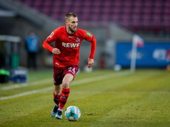 Trägt ab sofort das Schalke-Trikot: Dominick Drexler. Foto: Rolf Vennenbernd/dpa