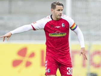 Christian Günter bleibt Kapitän beim SC Freiburg. Foto: Tom Weller/dpa