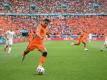 Donyell Malen aus den Niederlanden in Aktion beim Spiel gegen Tschechien. Foto: Robert Michael/dpa-Zentralbild/dpa