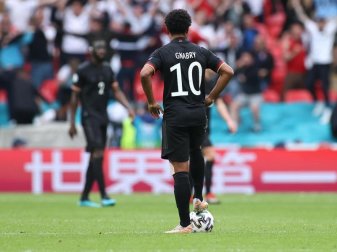 Nationalspieler Serge Gnabry kehrte früher als erwartet auf den Trainingsplatz zurück. Foto: Christian Charisius/dpa