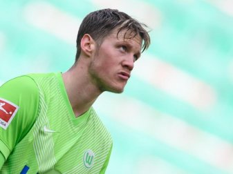 Der Wolfsburger Wout Weghorst will am liebsten gegen den FC Barcelona spielen. Foto: Swen Pförtner/dpa Der Wolfsburger Wout Weghorst will am liebsten gegen den FC Barcelona spielen. Foto: Swen Pförtner/dpa