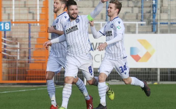 Der Karlsruher SC gewinnt gegen Hansa Rostock