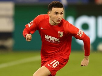 Vargas verlängert beim FC Augsburg bis 2025 Vargas verlängert beim FC Augsburg bis 2025