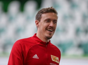 Max Kruses Heiratsantrag kam erst mit Verspätung an Max Kruses Heiratsantrag kam erst mit Verspätung an