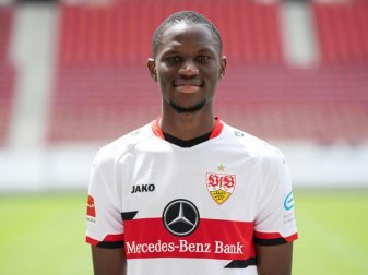 Momo Cissé fällt die kommenden vier bis sechs Wochen verletzungsbedingt aus. Foto: Marijan Murat/dpa