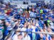 Der FC Schalke 04 hat den Dauerkartenverkauf vorzeitig beendet. Foto: Guido Kirchner/dpa