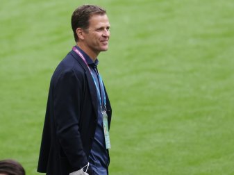 Oliver Bierhoff baut auf den neuen Bundestrainer Oliver Bierhoff baut auf den neuen Bundestrainer
