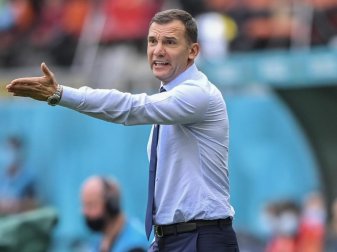 Trainer Andrej Schewtschenko kam mit der Ukraine bei der EM bis ins Viertelfinale. Foto: Justin Setterfield/Getty Pool/AP/dpa Trainer Andrej Schewtschenko kam mit der Ukraine bei der EM bis ins Viertelfinale. Foto: Justin Setterfield/Getty Pool/AP/dpa