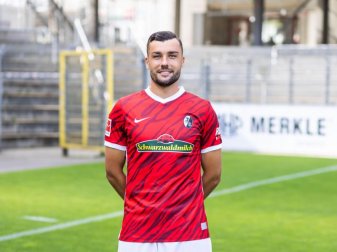 Hat seinen Vertrag beim SC Freiburg verlängert: Manuel Gulde. Foto: Philipp von Ditfurth/dpa Hat seinen Vertrag beim SC Freiburg verlängert: Manuel Gulde. Foto: Philipp von Ditfurth/dpa