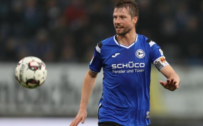 Wechselt zu Hannover 96: Abwehrspieler Julian Börner. Foto: Friso Gentsch/dpa