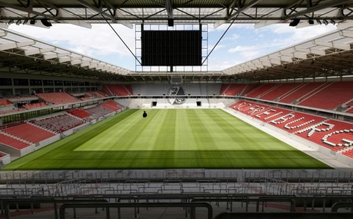 Noch kann das neue Stadion nicht eröffnet werden