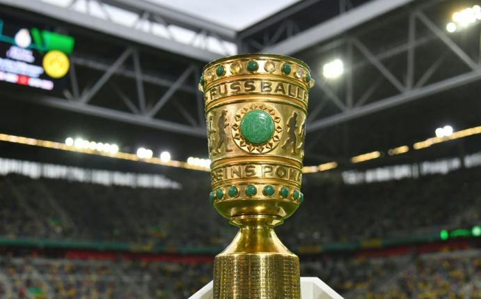 Fußballfans freuen sich auf den DFB-Pokal