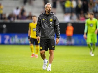Dortmunds Trainer Marco Rose muss im Pokal auf einige Leistungsträger verzichten. Foto: David Inderlied/dpa