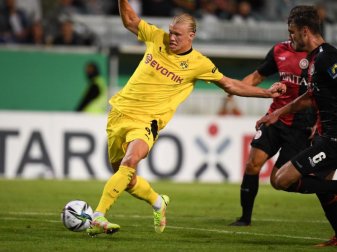 Besiegelte den BVB-Sieg im Pokal quasi alleine: Erling Haaland. Foto: Arne Dedert/dpa Besiegelte den BVB-Sieg im Pokal quasi alleine: Erling Haaland. Foto: Arne Dedert/dpa