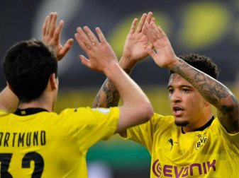 Dortmunds Giovanni Reyna (l) jubelt nach einem Treffer mit Jadon Sancho. Foto: Martin Meissner/AP Pool/dpa Dortmunds Giovanni Reyna (l) jubelt nach einem Treffer mit Jadon Sancho. Foto: Martin Meissner/AP Pool/dpa