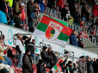 Der FC Augsburg darf vor über 10.000 Zuschauern spielen Der FC Augsburg darf vor über 10.000 Zuschauern spielen