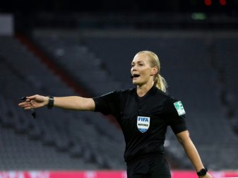 Bibiana Steinhaus-Webb geht nach England Bibiana Steinhaus-Webb geht nach England