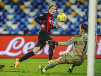 Wechselt zunächst auf Leihbasis zu Eintracht Frankfurt: Jens Petter Hauge (M). Foto: Spada/Lapresse/LaPresse/AP/dpa Wechselt zunächst auf Leihbasis zu Eintracht Frankfurt: Jens Petter Hauge (M). Foto: Spada/Lapresse/LaPresse/AP/dpa