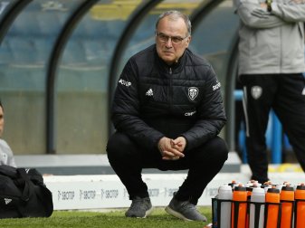 Marcelo Bielsa verlängert seinen Vertrag um ein Jahr Marcelo Bielsa verlängert seinen Vertrag um ein Jahr