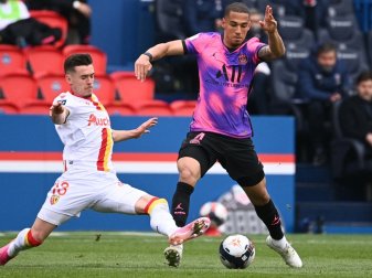 Thilo Kehrer (r.) steht auf der Wunschliste von Bayer 04 Thilo Kehrer (r.) steht auf der Wunschliste von Bayer 04