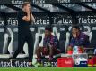 Der neue Bayern-Trainer Julian Nagelsmann (l) erlebte gleich ein emotionales Fußball-Spektakel. Foto: Federico Gambarini/dpa