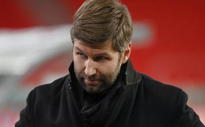Thomas Hitzlsperger sieht die Clubs in der Pflicht, um die Fans wieder in die Stadien zu holen. Foto: Marijan Murat/dpa