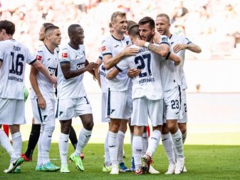Die TSG Hoffenheim setzte sich deutlich in Augsburg durch. Foto: Matthias Balk/dpa Die TSG Hoffenheim setzte sich deutlich in Augsburg durch. Foto: Matthias Balk/dpa