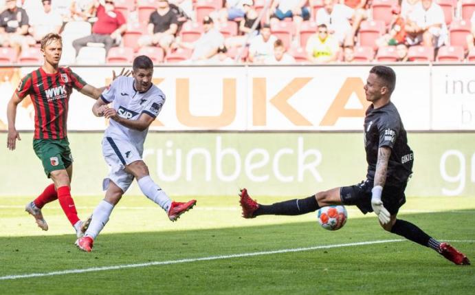 Spielte überragend: Der Hoffenheimer Andrej Kramaric (M.). Foto: Matthias Balk/dpa