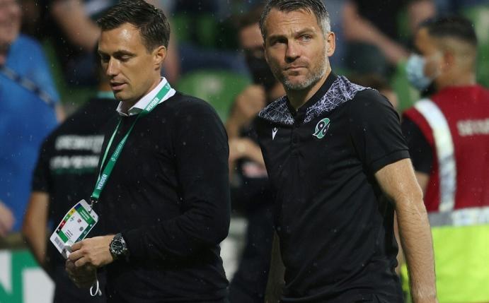 Jan Zimmermann (r.) wartet auf seinen ersten Liga-Sieg