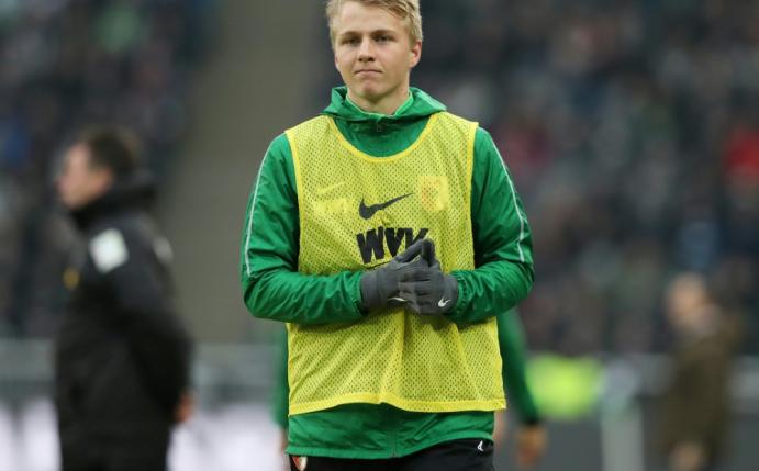 Felix Götze nach Haarriss im Schädel wieder zu Hause
