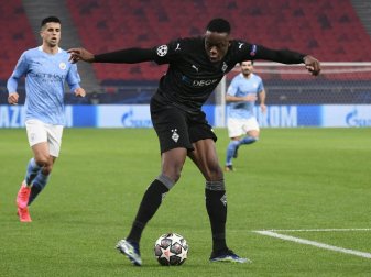 Adi Hütter plant mit Denis Zakaria gegen Leverkusen Adi Hütter plant mit Denis Zakaria gegen Leverkusen